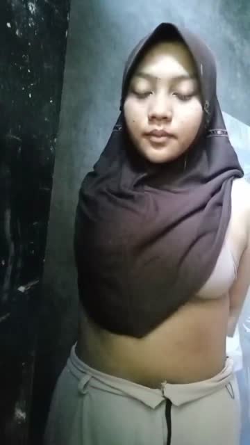 SMA Jilbab Colmek - Telegram @kawakawastream.mp4