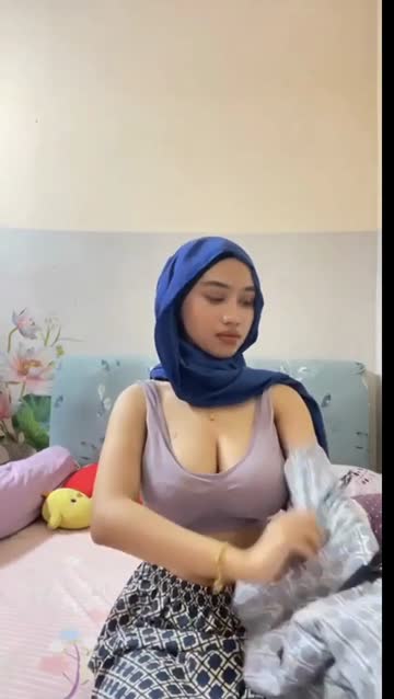 Cewek jilbab cantik tobrut idaman. Mau cari video lainnya bisa cek disini poop.ct.ws atau cari di pencarian google Doodsplay