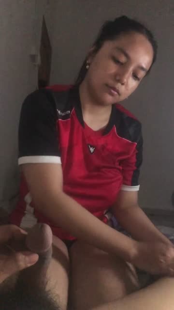 Om minta ke keponakan nya