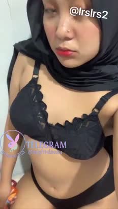 Hijabers cantik memek muluz.mp4