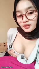 Ceewek cantik hijab setoran ke ayang - Telegram @kawakawastream.mp4