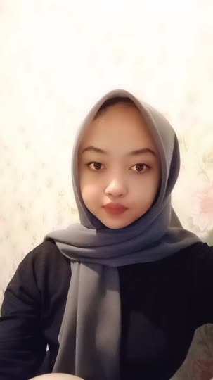 CARI BAHAN DI CHANNEL TELEGRAM @birucinema