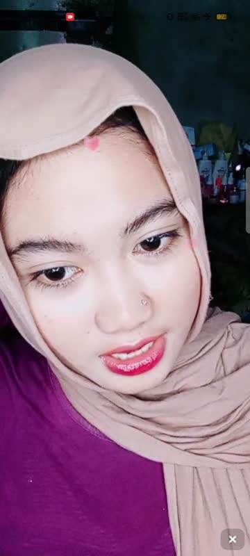Jilbab cantik Ririn tobrut memek sempit