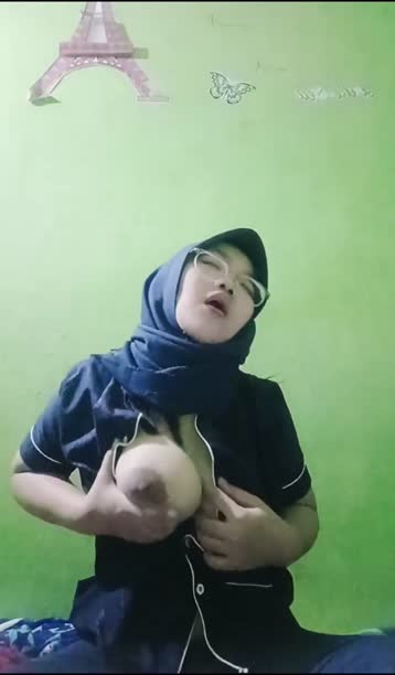 Mba Nining Hijab 02.mp4