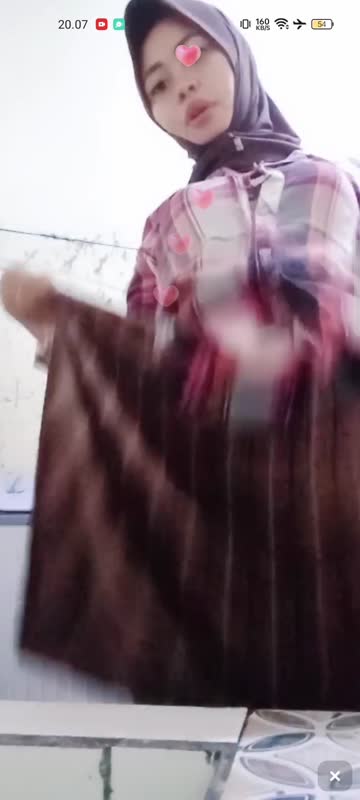 Tante cantik jilbab tobrut binal spill memek sempit.mp4