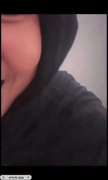 Jilbab Kacamata Ajak VCS Pap Toket Susu Gede.mp4