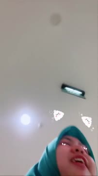 Cewek hijab kantor live mantap.mp4 - PoopHD.mp4.mp4