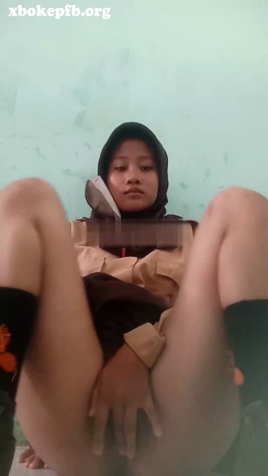 Abg smp maindi kelas