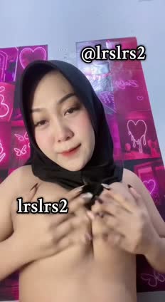 Tante mau dong jilatin ketexnya